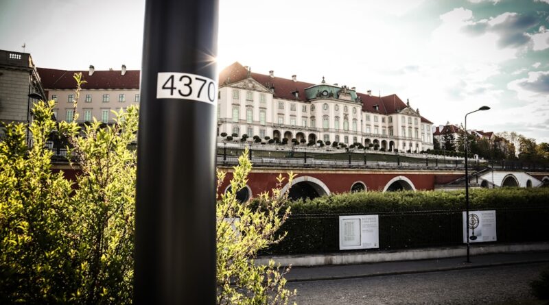 Warsaw vs Kraków for Expats