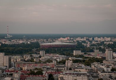 Night evacuation: Military plane returns Poles to Warsaw