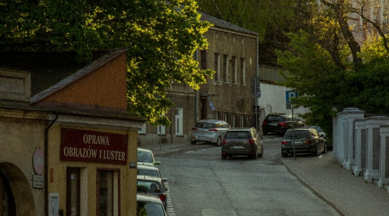 Driver Fails to Yield, Two Cars Collide in Lublin